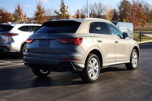 2022 Audi Q3 45 S line Premium