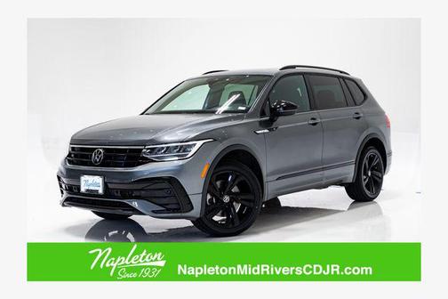 Platinum Gray Metallic 2023 Volkswagen Tiguan 2.0T SE R-Line Black