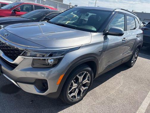 Steel Gray 2021 Kia Seltos EX