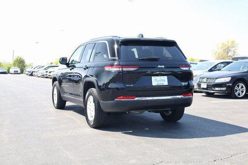 2023 Jeep Grand Cherokee Laredo