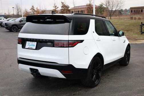 2023 Land Rover Discovery P300 S R-Dynamic