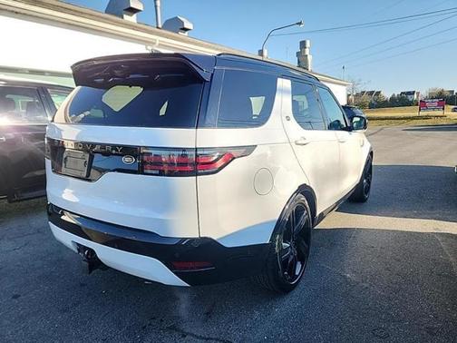 2023 Land Rover Discovery P300 S R-Dynamic