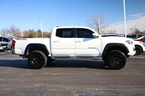 2017 Toyota Tacoma Base