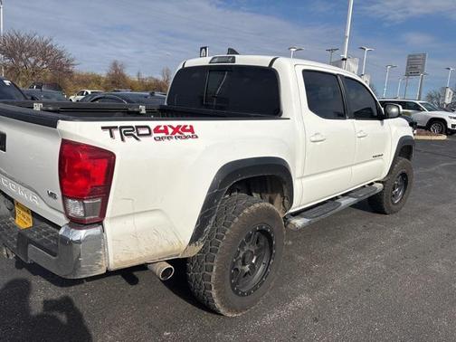 2017 Toyota Tacoma Base