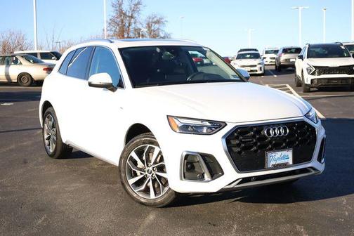 2023 Audi Q5 45 S line Premium Plus