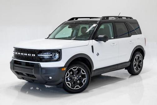 Oxford White 2025 Ford Bronco Sport Outer Banks