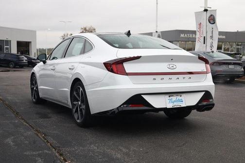 2021 Hyundai SONATA SEL Plus