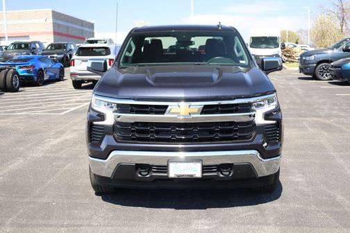 Dark Ash Metallic 2022 Chevrolet Silverado 1500 LT
