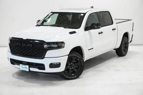 Bright White Clearcoat 2026 RAM 1500 Big Horn/Lone Star