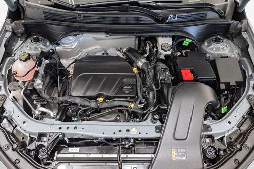 Moonstone Gray Metallic 2025 Buick Envista Avenir FWD