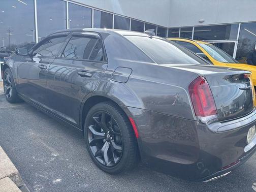 2022 Chrysler 300 Touring