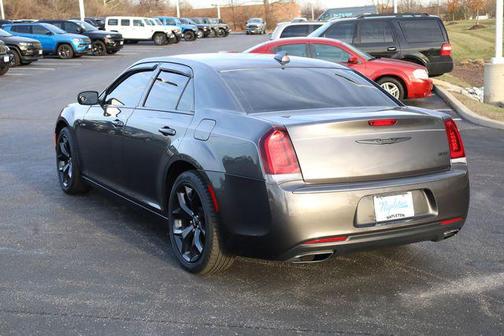 2022 Chrysler 300 Touring