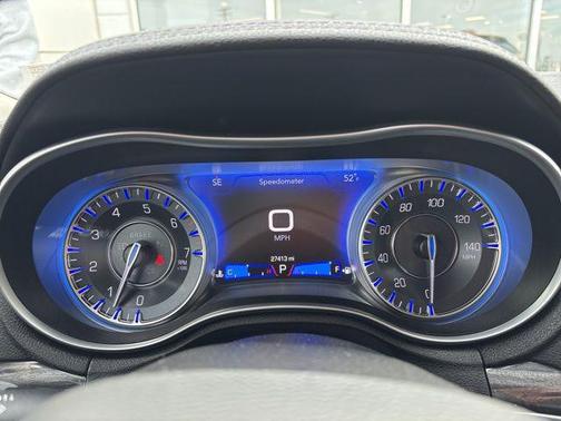 2022 Chrysler 300 Touring