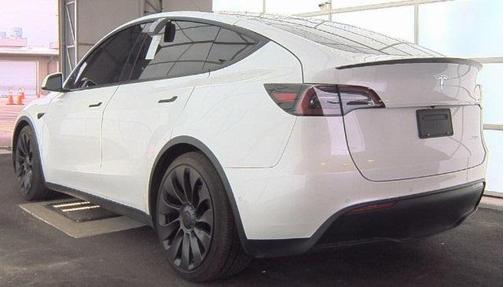 2022 Tesla Model Y Performance Dual Motor All-Wheel Drive