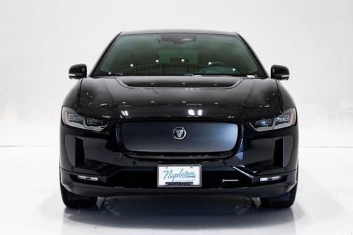 Santorini Black Metallic 2024 Jaguar I-PACE HSE