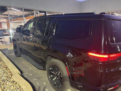 2022 Jeep Wagoneer Series I Obsidian 4x4