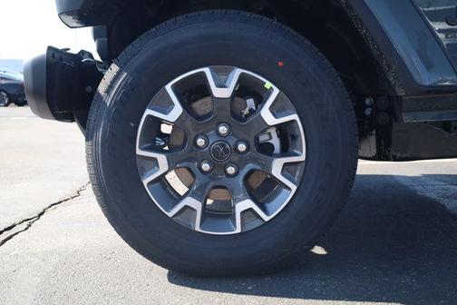 2026 Jeep Gladiator Sahara 4x4