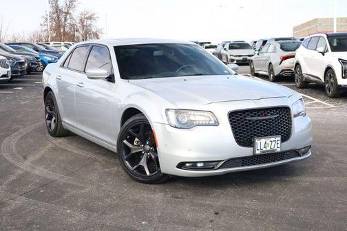 2022 Chrysler 300 S