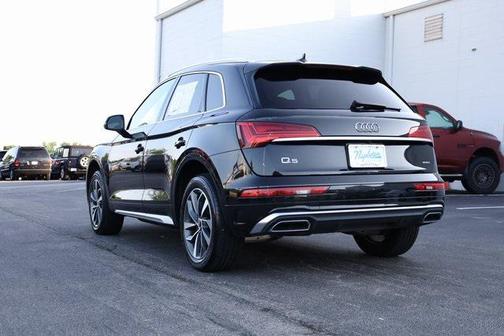 2023 Audi Q5 45 S line Premium Plus
