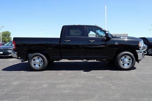 2024 RAM 2500 Tradesman Crew Cab 4x4 6'4' Box