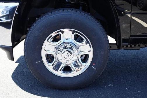 2024 RAM 2500 Tradesman Crew Cab 4x4 6'4' Box