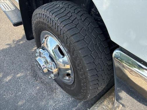 Bright White Clearcoat 2021 RAM 3500 Tradesman Crew Cab 4x4 8' Box
