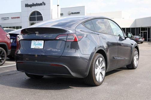 2024 Tesla Model Y Long Range Dual Motor All-Wheel Drive