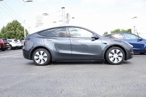 2024 Tesla Model Y Long Range Dual Motor All-Wheel Drive