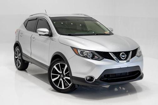 Brilliant Silver 2017 Nissan Rogue Sport SL