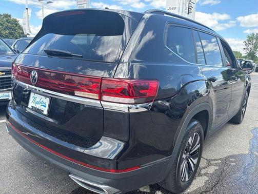 Deep Black 2024 Volkswagen Atlas 2.0T SE