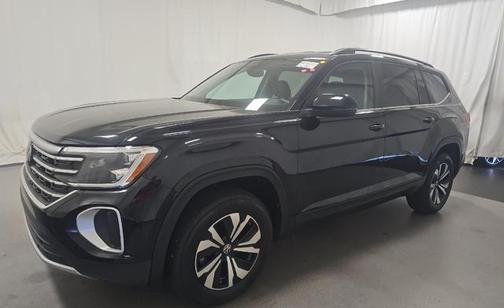 Deep Black 2024 Volkswagen Atlas 2.0T SE