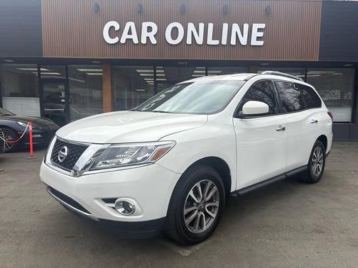 Moonlight White 2013 Nissan Pathfinder SV