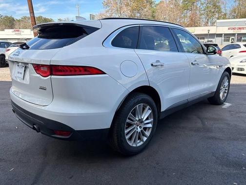 Polaris White 2017 Jaguar F-PACE 35t Prestige