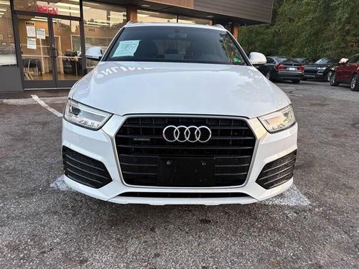 Cortina White 2018 Audi Q3 2.0T Premium Plus