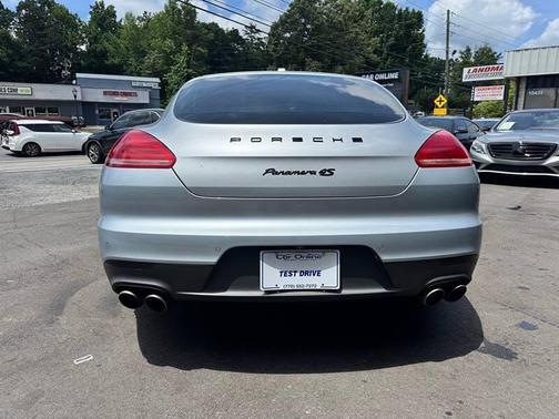 Rhodium Silver Metallic 2014 Porsche Panamera 4S