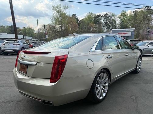 Radiant Silver Metallic 2016 Cadillac XTS Luxury