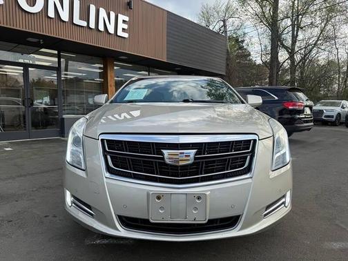 Radiant Silver Metallic 2016 Cadillac XTS Luxury
