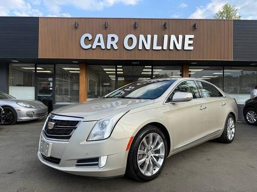 Radiant Silver Metallic 2016 Cadillac XTS Luxury