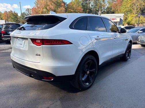 Polaris White 2017 Jaguar F-PACE 35t Premium