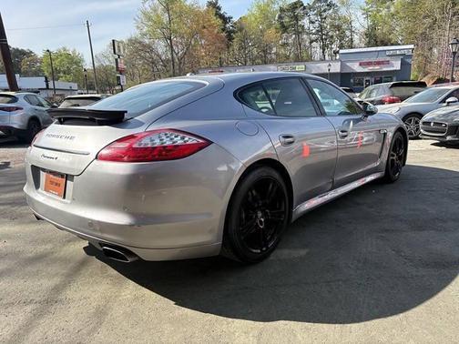 GT Silver Metallic 2011 Porsche Panamera 4