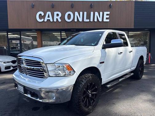 Bright White Clearcoat 2014 RAM 1500 SLT