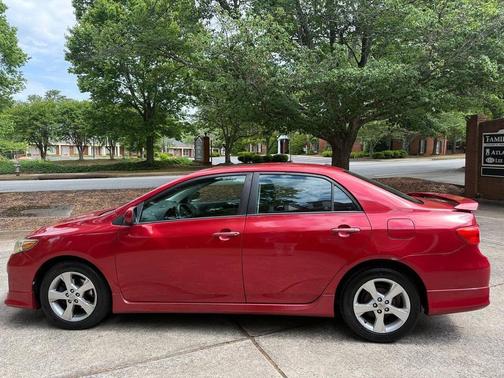 Barcelona Red Metallic 2011 Toyota Corolla S