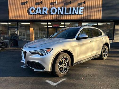 Silverstone Gray Metallic 2018 Alfa Romeo Stelvio Sport