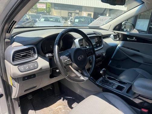 Sparkling Silver 2016 Kia Sorento EX