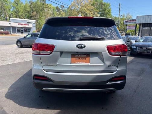 Sparkling Silver 2016 Kia Sorento EX