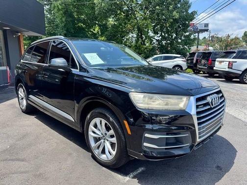 Black 2017 Audi Q7 3.0T Premium