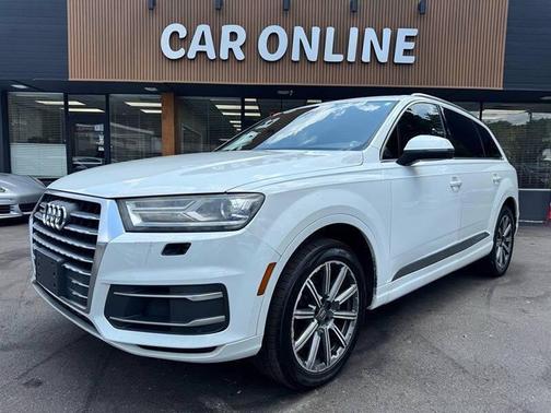 White 2017 Audi Q7 3.0T Premium