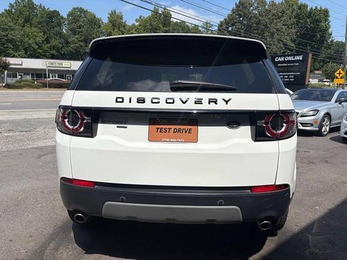 Yulong White Metallic 2018 Land Rover Discovery Sport HSE