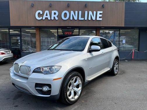 Titanium Silver Metallic 2010 BMW X6 xDrive50i