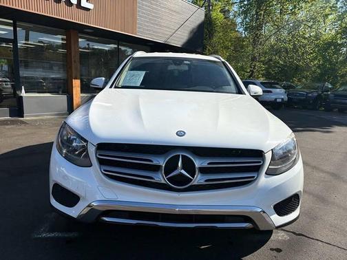 White 2016 Mercedes-Benz GLC 300 Base